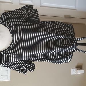 Tee